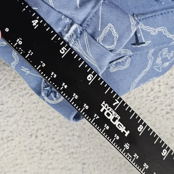 LL Bean Blue Favorite Fit Chino Shorts Womens 8 Stretch Lightweight Geometric - Picture 6 of 11